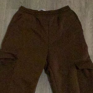 Brown cargo joggers/sweat pants.